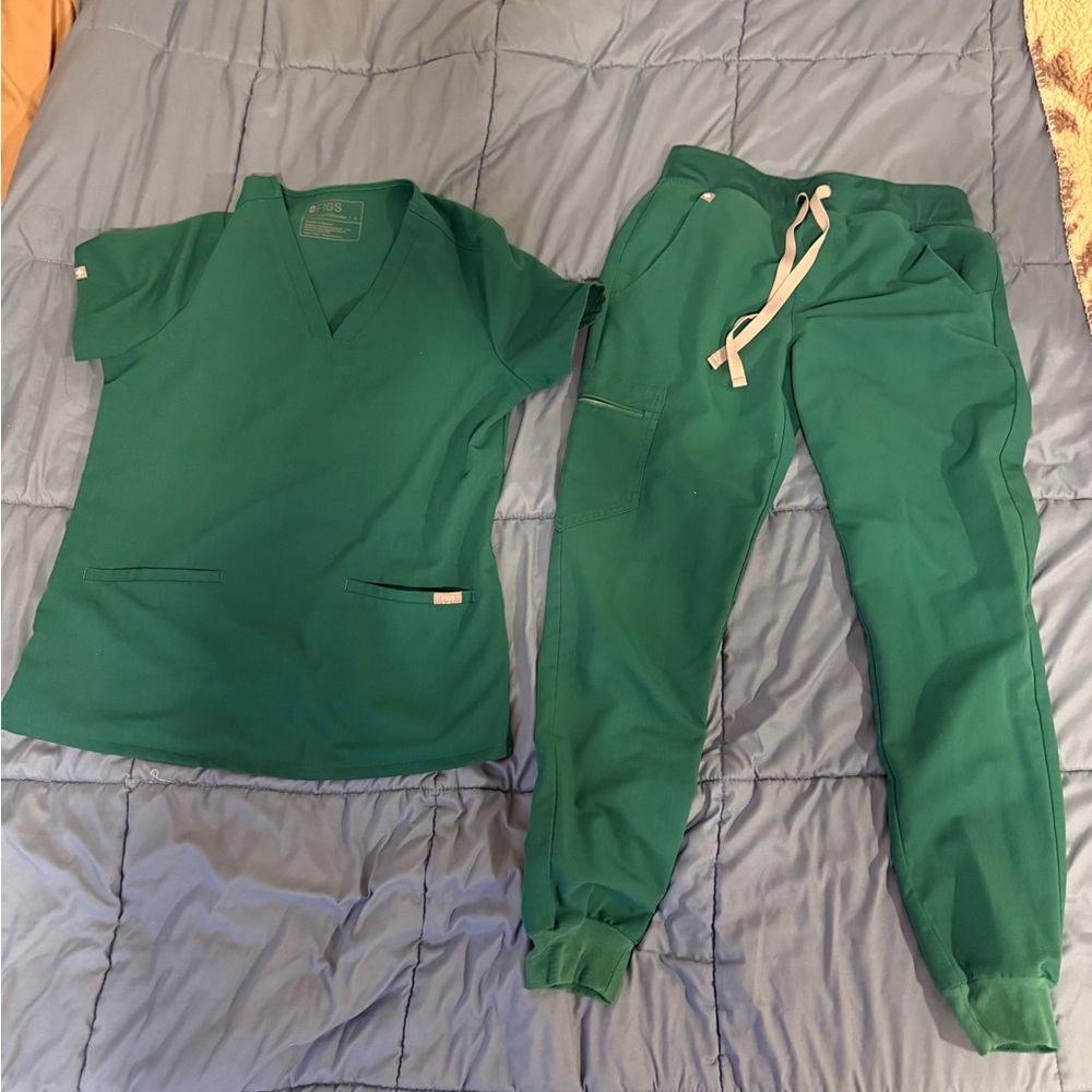Figs Women's scrub set